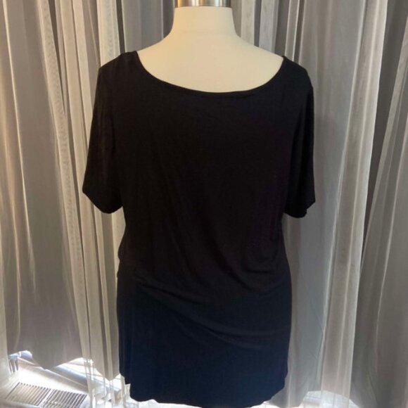 Torrid size 4 Super Soft Scoop Neck Swing Short Sleeve Tee- Black - Picture 8 of 8